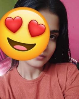 Image of ලස්සනම ලස්සන චුටි කෙල්ලගේ රෝස පාට නංගි බබා බලන්න එන්න 🤗 ෂුවර් නැත්නම් 300ක්‌ දාලා අරන් බලලම ෂෝ එක ගන්න 🤭