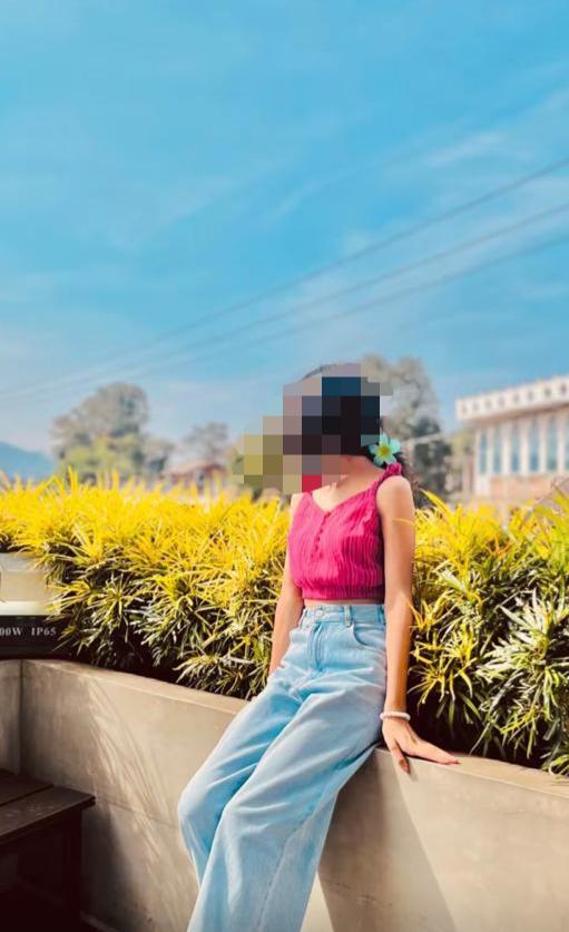 Image of SLIM GIRL 22 YEARS OLD