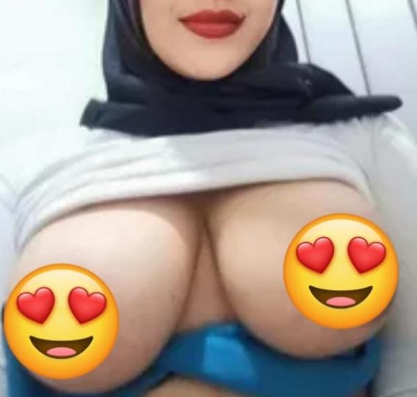 Image of 🍓🍇🌹Big Boobs New Muslim Girl🌷Cam Show Full Face💛💜💚