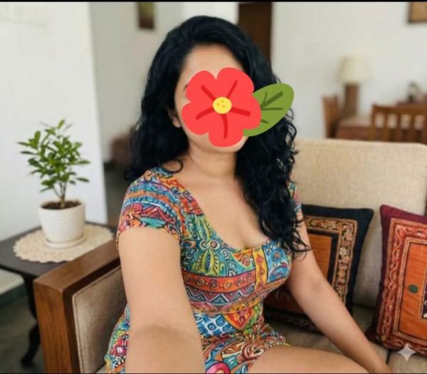 Image of 🌹 මීගමුවේ අඩුම මිල💞 🍌ONE OURS ONE SHOT ✨️ 4000.00✨️ 🌻ONE OURS TWO SHOT ✨️ 5000.00✨️ ✨️🌙FULL NIGHT OK✨️ 20 000 ( WITHOUT ROOM )