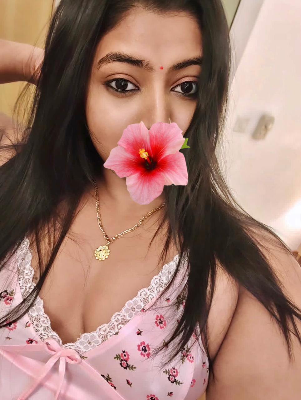 Image of Chubbyy Gurl 💋 Cam Show 🫶🏻💕