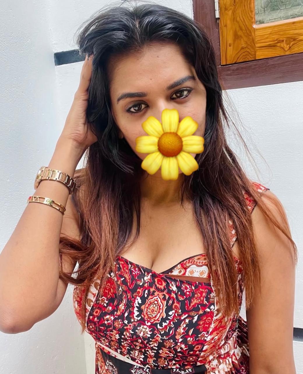 Image of Genuine Tamil and sinhala cam show