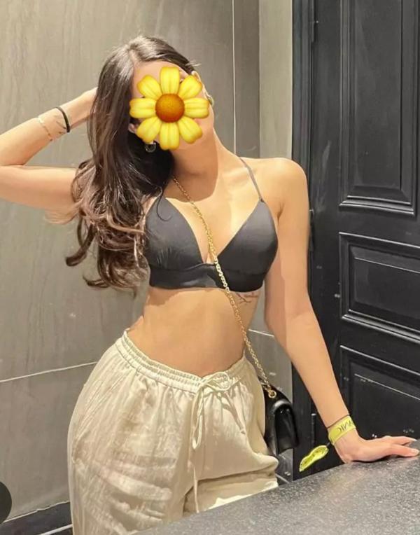 Image of 🌸☘️🪻  Full Service Bambalapitiya | බම්බලපිටිය Rs.6500/=😍 My Apartment 🏠️♥️ With massge 10000/=