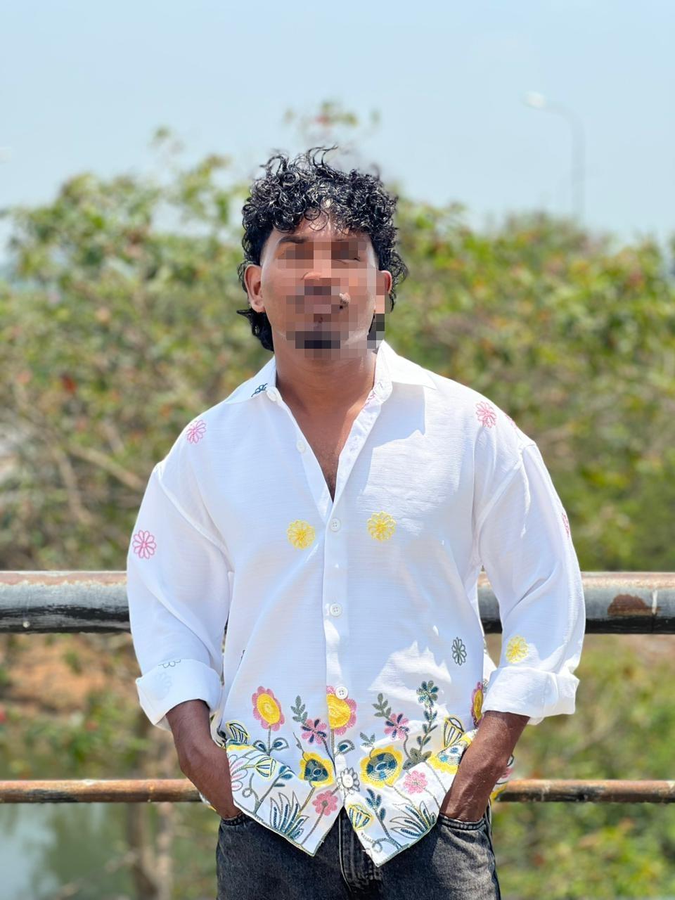 Image of ONLY FOR LEDIS AND GIRLS COUPLES AUNTY'S