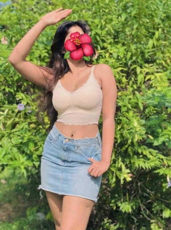 Image of 🌸🧜‍♀️💃   BAMBALAPITIYA WELLAWATHA KOLLUPITIYA  AREA REALL PHOTO BEAUTIFUL NEW  GIRL 7500  SEFTY  PLACE APARTMENT ROOM  💦