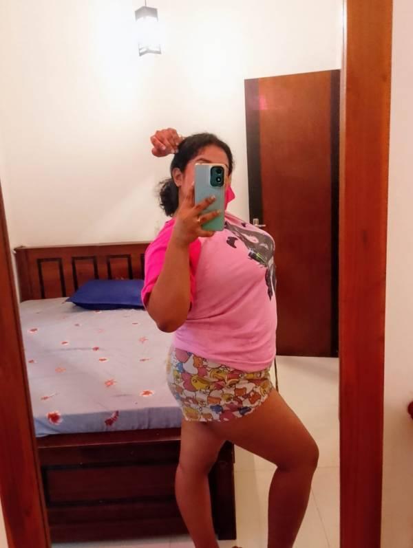 Image of 👋Hi 💋🌹 ඔයා ආසයි නේද ඔයාගේ ආසම REAL CRUSH එකත් එක්ක FUN එකක් ගන්න, එහෙනම් මට CALL එකක් දෙන්නකෝ ඔයා හොයන්නේ මම තමයි 🎊💃