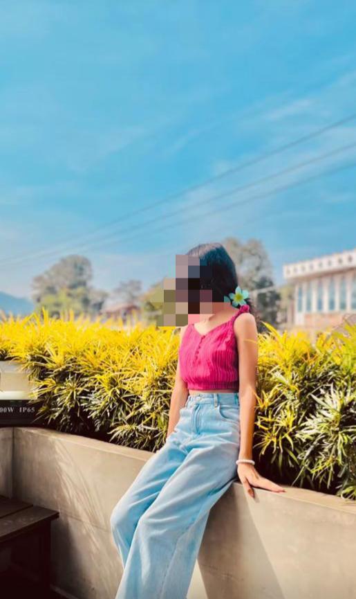 Image of SLIM GIRL 22 YEARS OLD