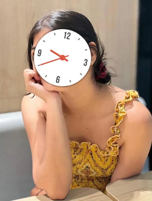 Image of 🍻 හැඩකාර පොඩි කෙල්ල එක්ක 💞 විශ්වාසෙන් මොහොතක් ගතකරන්න