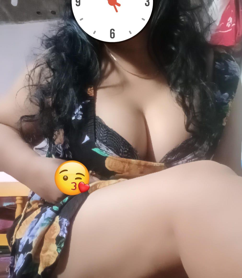 Image of 🍎🫦LIVE CAM SHOW🍅🫦