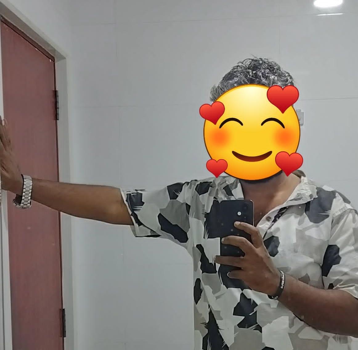 Image of Tamil Girls , woman's and aunties Cam service free We'll educated boy and high profile Age 27 Whatsapp no +447930248010