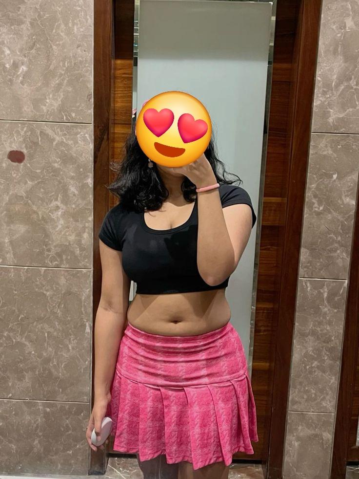 Image of Hot real girl cam show 💋📸🥵 with full face 🎬🥵