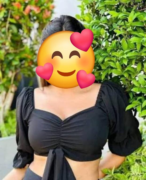 Image of Full services whit cam show