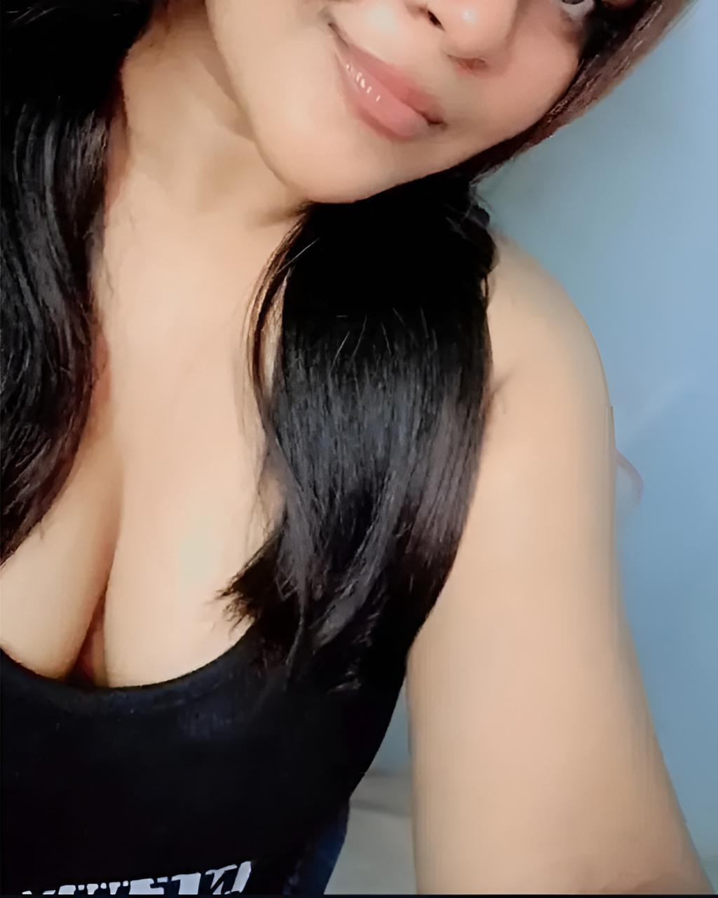 Image of Hot 🥵 Camshow Friendly Girl 😘💗