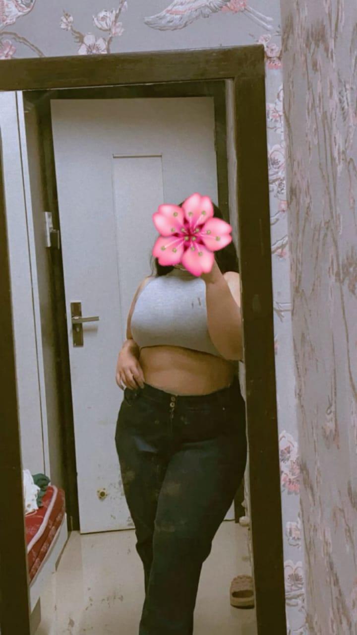 Image of REAL GIRL LIVE CAM SHOW WITH FACE 🥵🍒📸💋