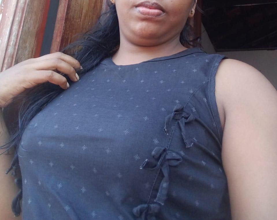 Image of ❤️‍🔥Genuine Hot Live Show With out face ❤️‍🔥vinu Loving and friendly girl 💚