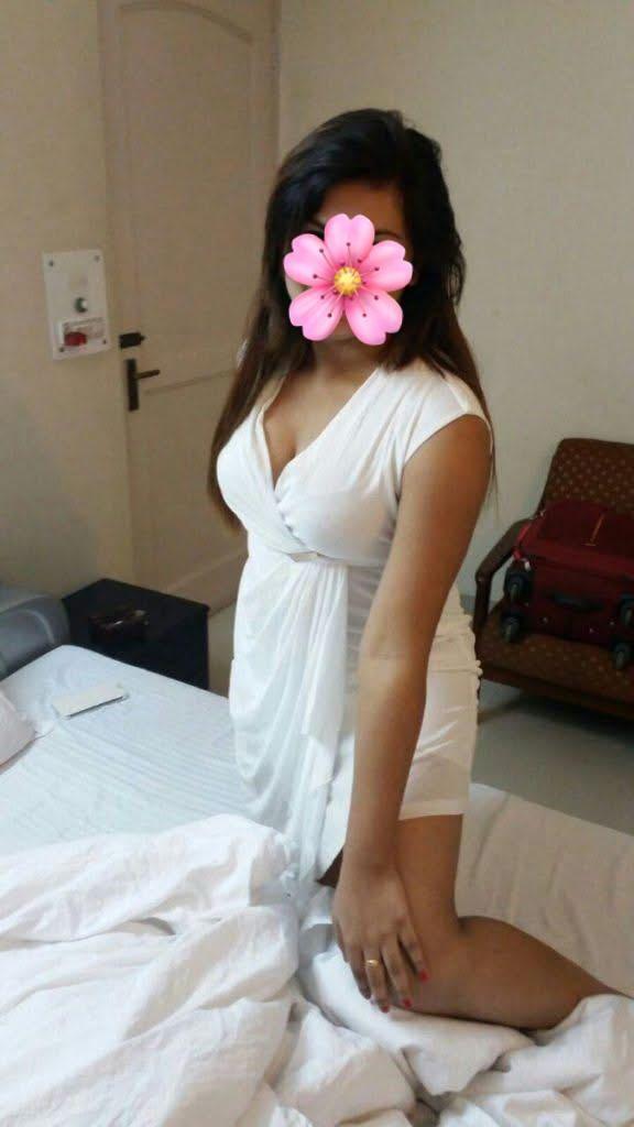 Image of 🦋🩷New Girl Full Service tamil girl 6000 with room Athurugiriya 🩷