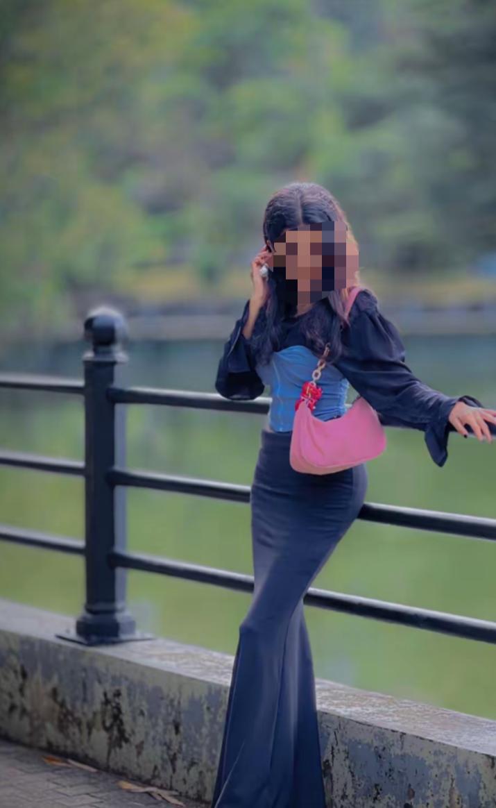 Image of SLIM GIRL 22 YEARS OLD