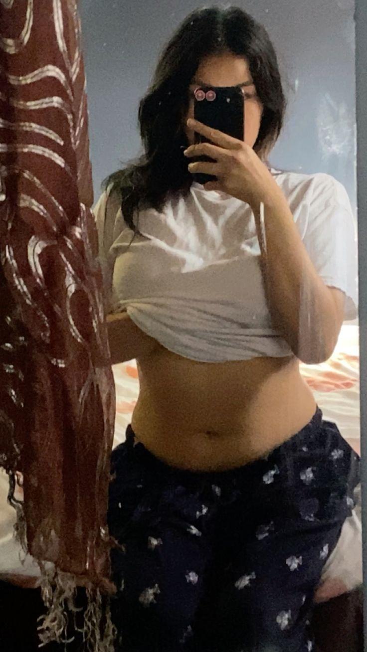 Image of 🤤💦🫶🏽 HOT REENA SEXY GIRL🫶🏽💦🤤