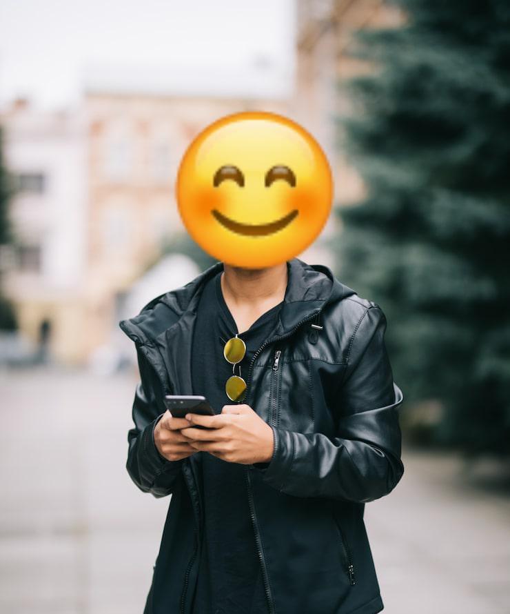 Image of For women only. 👍 📵Avoid talking to men📵