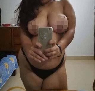 Image of OREGANAL. CAM. Service  With face mask  New. Lady