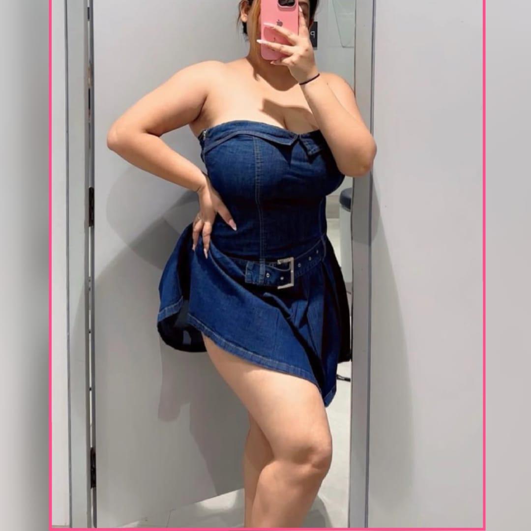 Image of 𝑅𝐸𝒜𝐿 𝒢𝐸𝒩𝒰𝐼𝒩𝐸 𝐻𝒪𝒯 𝐿𝐼𝒱𝐸 𝒞𝒜𝑀 𝒲𝐼𝒯𝒽 𝑅𝒜𝒮𝐻𝐼 𝒢𝐼𝑅𝐿  🫦🔥🥰පිස්සු හැදෙන සැපක් ගන්න ආසයි නේද පැටියෝ 😘 එහෙනම් එන්න බබා RASHI ගාවට.. ඔයාව පිස්සු වට්ටන සැපක් දෙනවා පැටියෝ.. 😘🥰😍🫦👄