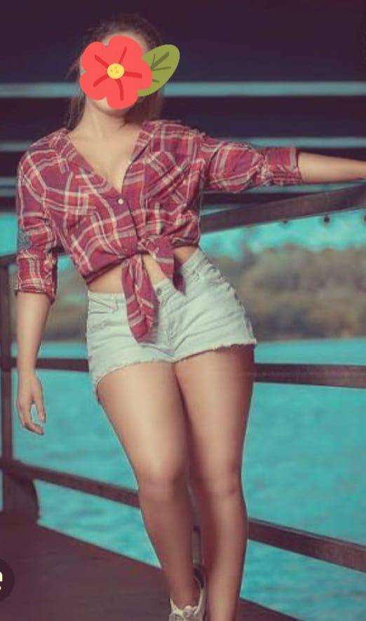 Image of 🌙✨️මීගමුවෙ වෙරලට✨️ 🍺ඇවිත් සෙට් වෙන යාමෙට 🌹 මාව අමතනවද, ✨️🌙 ✨️ හිත නිවන හොද කෑල්ලක් මම.. මම  SANDU මීගමුව BEECH ROAD 🏖️️ROOM ,එකට එන්න 🏖️️ ☎ CALL AKAK දෙන්න ☎