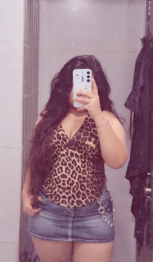 Image of ☘️🪷🌸🪻  KOTTE APARTMENT ROOM BEAUTIFUL GIRL 6000 ❤️🌸💕