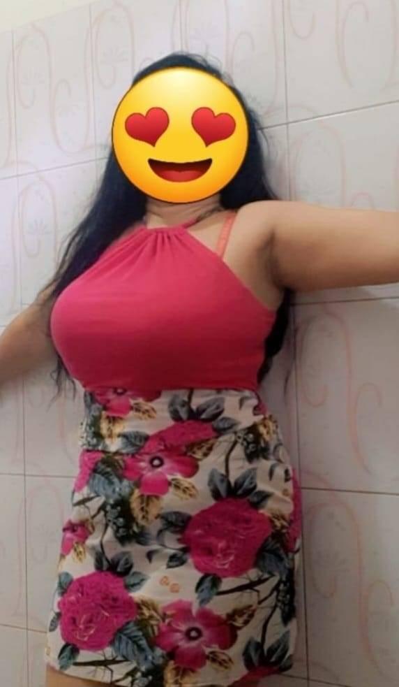 Image of 🟢1 Shot 5000 Full Service වැස්සත් එක්ක සීතල දවසක උනුහුමට තුරුල් වෙලා සෙක්ස්😘 කරන්න ආස නැද්ද 🥰♥️