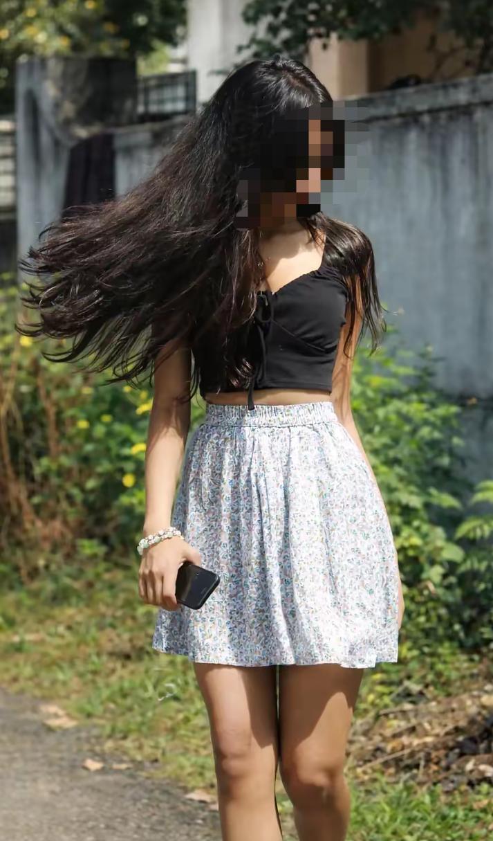 Image of SLIM GIRL 22 YEARS OLD