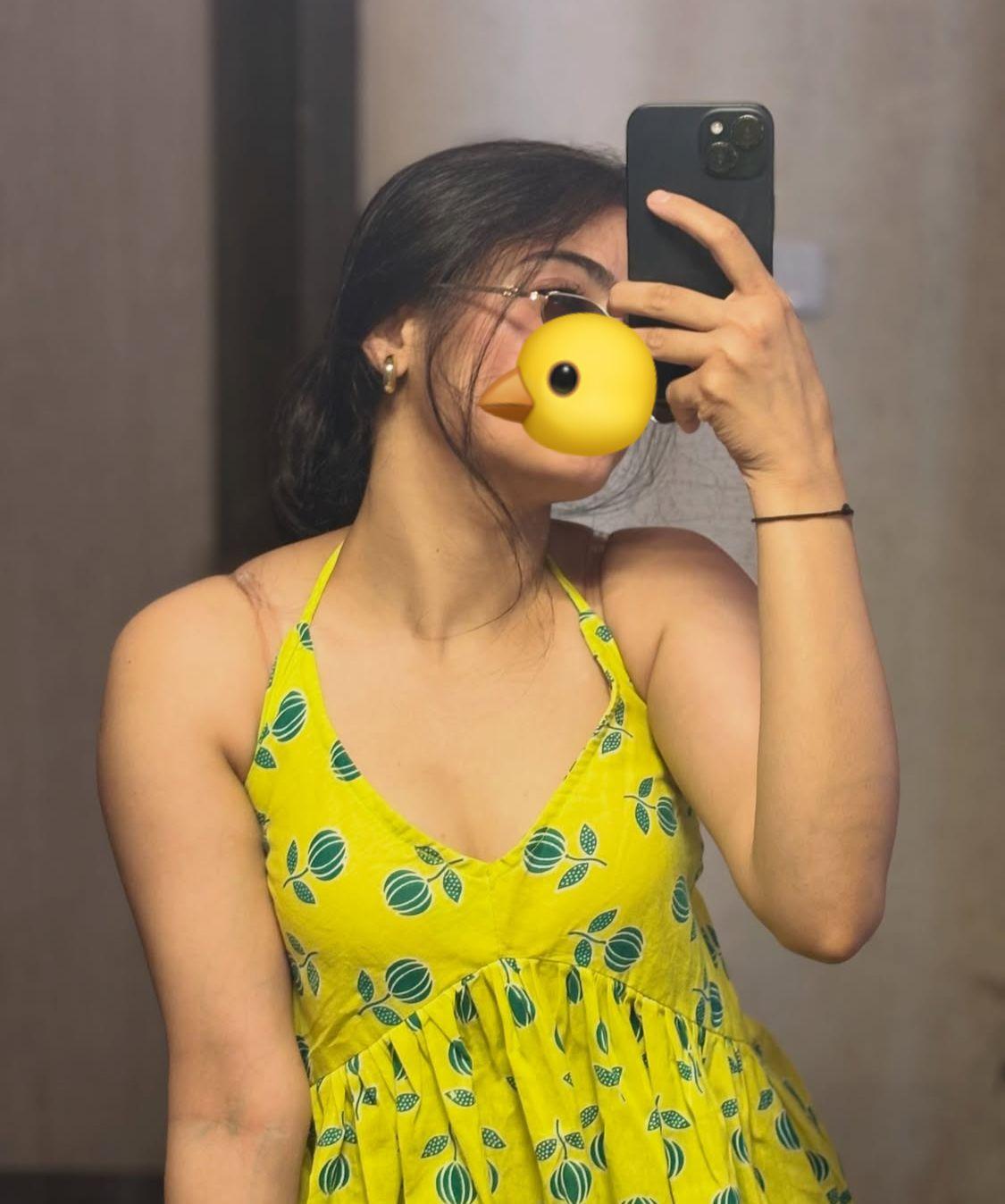 Image of 🟡 කහ කිරිල්ලියක් එක්ක Hot Live cam ❤️🫀🌸 Genuine 🪀