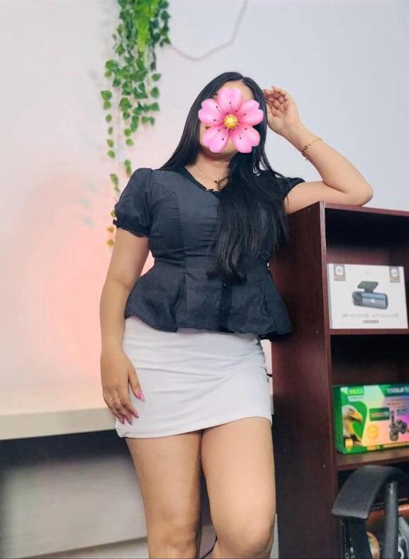 Image of 💯Real Photo. Am real tamil girl🏮  கல்கிஸ்ஸ தேஹிவல  🌹வயது 23  சின்ன பிள்ளை  மெல்லிய பிள்ளை🌹Hi Sir Am Puja 🌹 (age 23) 🌹Full service 6000/= genuine service  (Tamil, English, Sinhala  ok) 0742957716 *🌹Mount lavinia, Dehiwala