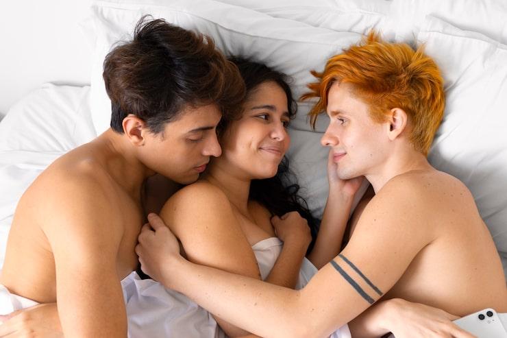 Image of කන්තාවන් සහා කපල් සදහා පමනයි  ladies and copule only
