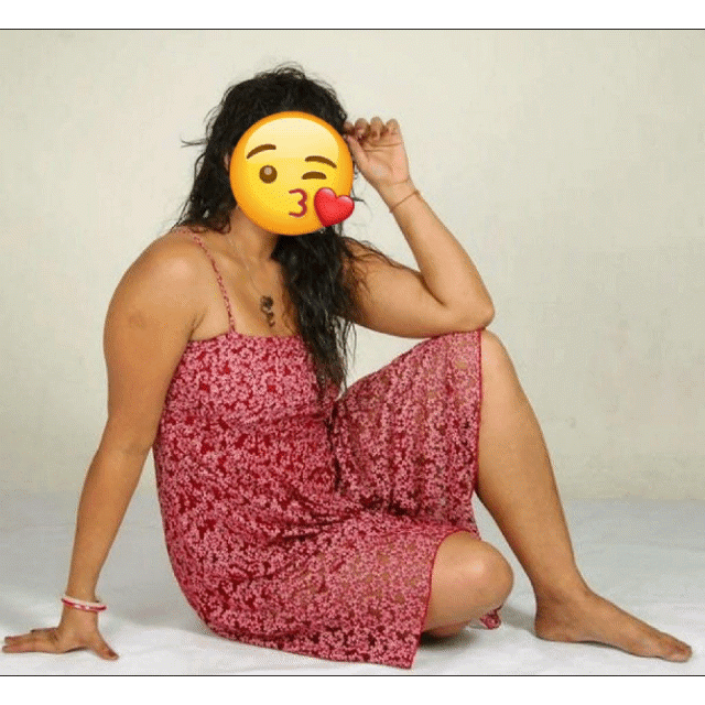 Image of HOT  GIRL AT bambalapitiya බම්බලපිටිය