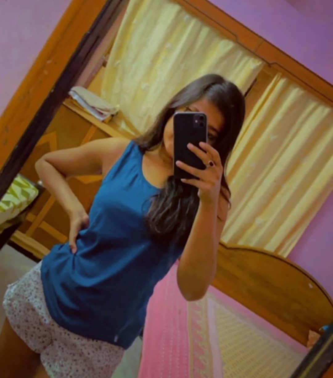 Image of 🤍 Slim white Sexy__very clean Fegure & _Genuine Live Cam Girl.🐱 [ Any Time 24 Hours Available.📲]