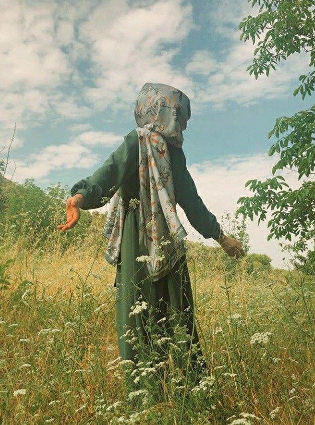 Image of Muslim slim girl 23 age