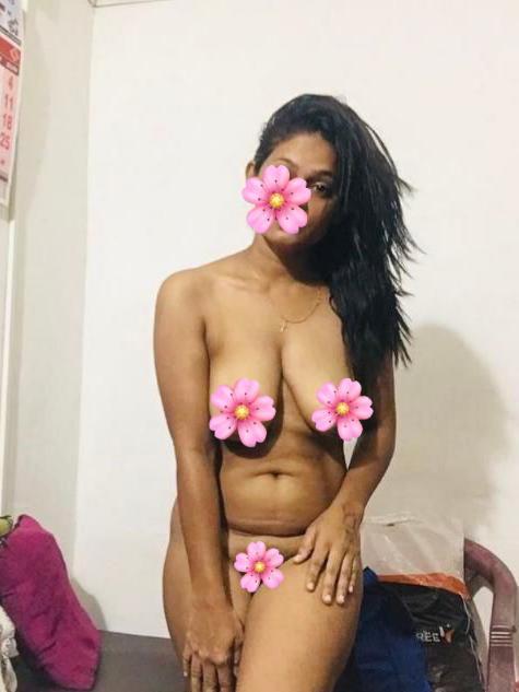 Image of Real Hot Tamil Girl 🍑👄
