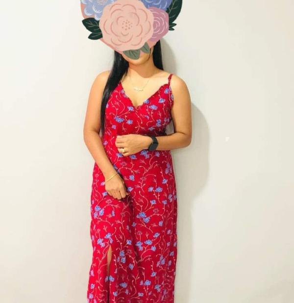 Image of HOT  tamil GIRL AT bambalapitiya බම්බලපිටිය