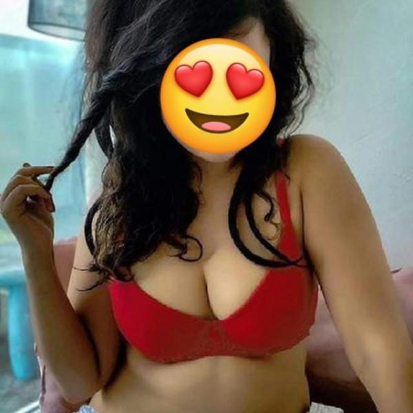 Image of 💯Hot cam girl nadee🔥