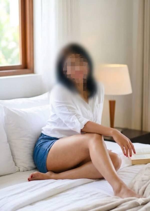 Image of SriLankan 20000 modelling girls Russian, Colombian girl’s available 60000 Kollupitiya visit ok Kollupitiya apartment available