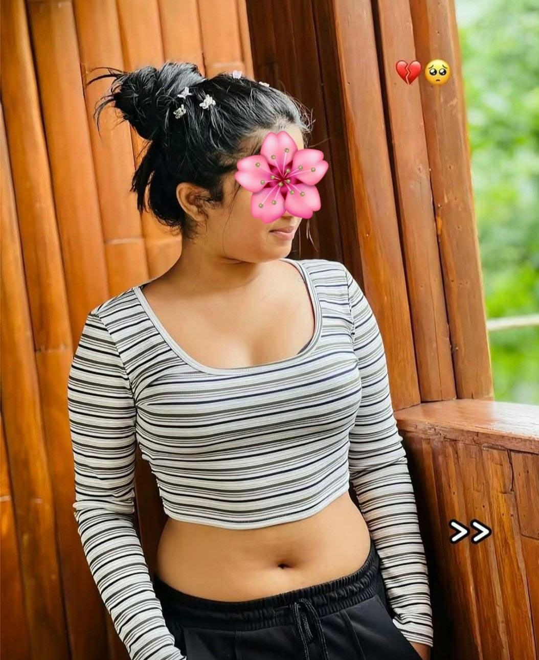Image of 🍁 With face live cam show 🌿