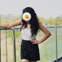 Image of 𝐑𝐄𝐘𝐋𝐋 𝐏𝐇𝐎𝐓𝐎𝐒 𝐀𝐍𝐃 𝐃𝐄𝐓𝐀𝐈𝐋𝐒 𝐘𝐎𝐔𝐍𝐆 𝐆𝐈𝐑𝐋💫 listing image