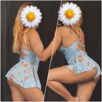 Image of පොටෝ එකේ ඉන්න පොඩි නංගි බබාගෙන් ඇග හිරිවැටිලා යන්න සැපක් ගන්න ආසයිද ළමයි.. 🫣  ඔයාවත් අවුස්සලා.. මාවත් අවුස්සන ගමන් ගමු පැටියෝ සුපිරි සැපක් 😋 listing image